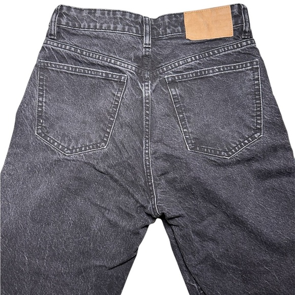 Zara Women’s Mom Fit High Rise Black Distressed Jeans Size 4 EUR 6 - Picture 5 of 8